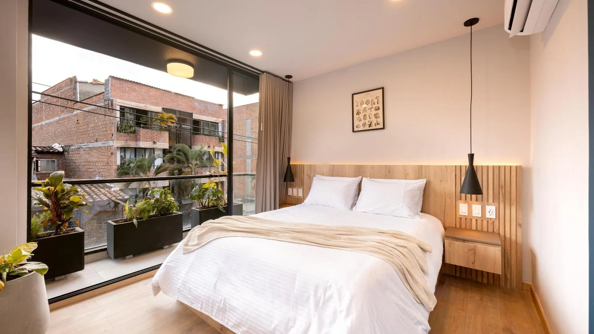 מלון דירות מדיין Stratasix Hotel קולומביה
