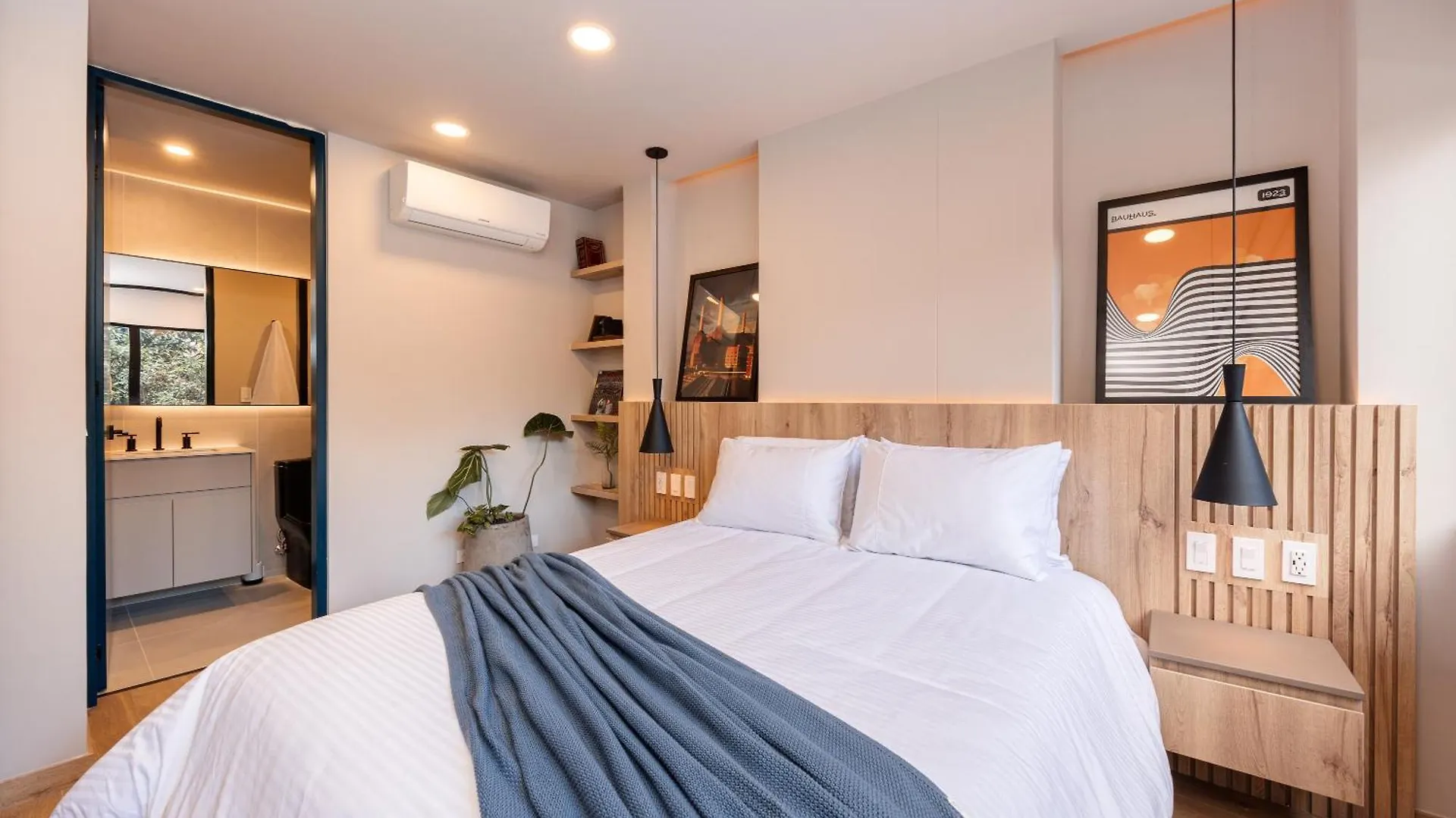 Aparthotel Stratasix Hotel Medellin