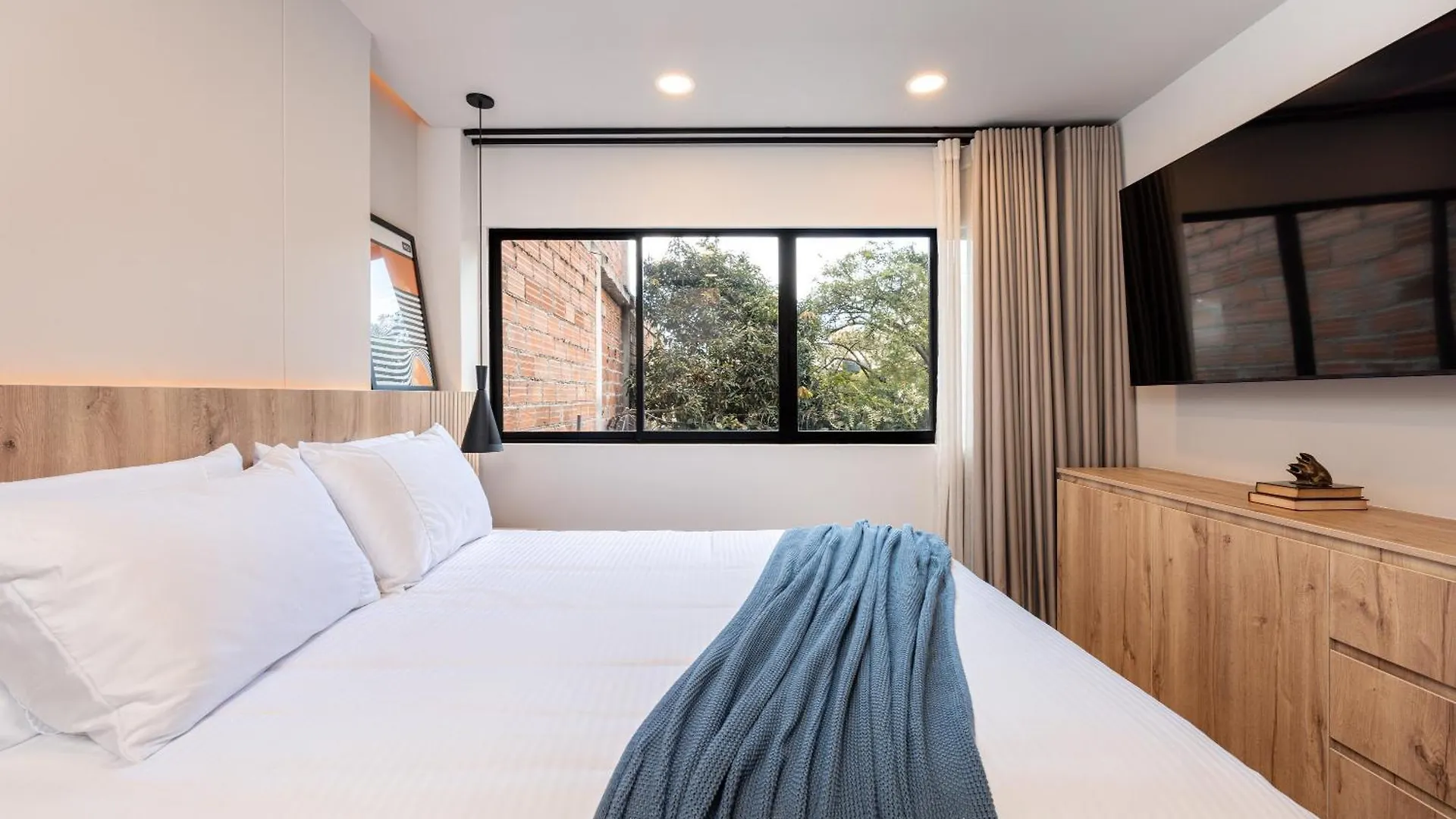 Stratasix Hotel 麦德林 公寓式酒店