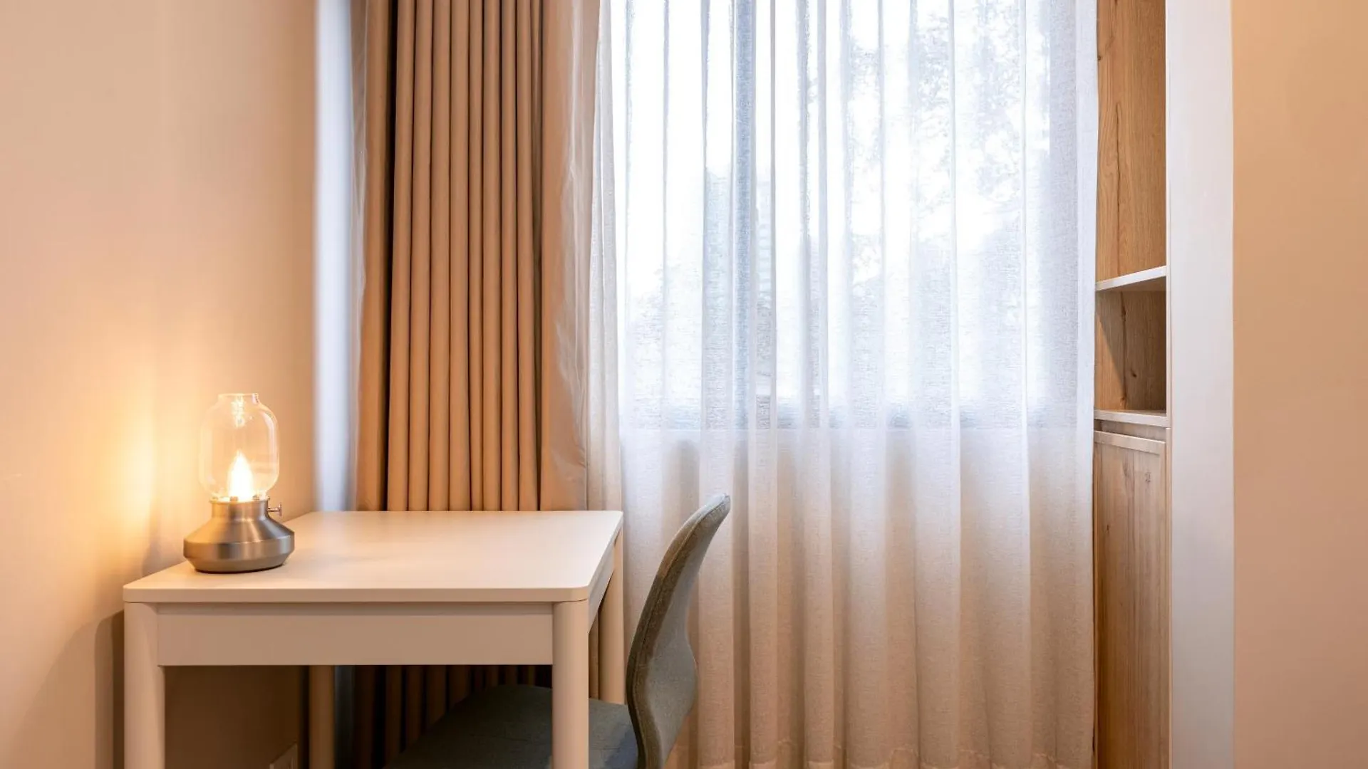 Stratasix Hotel Medellin 0*,