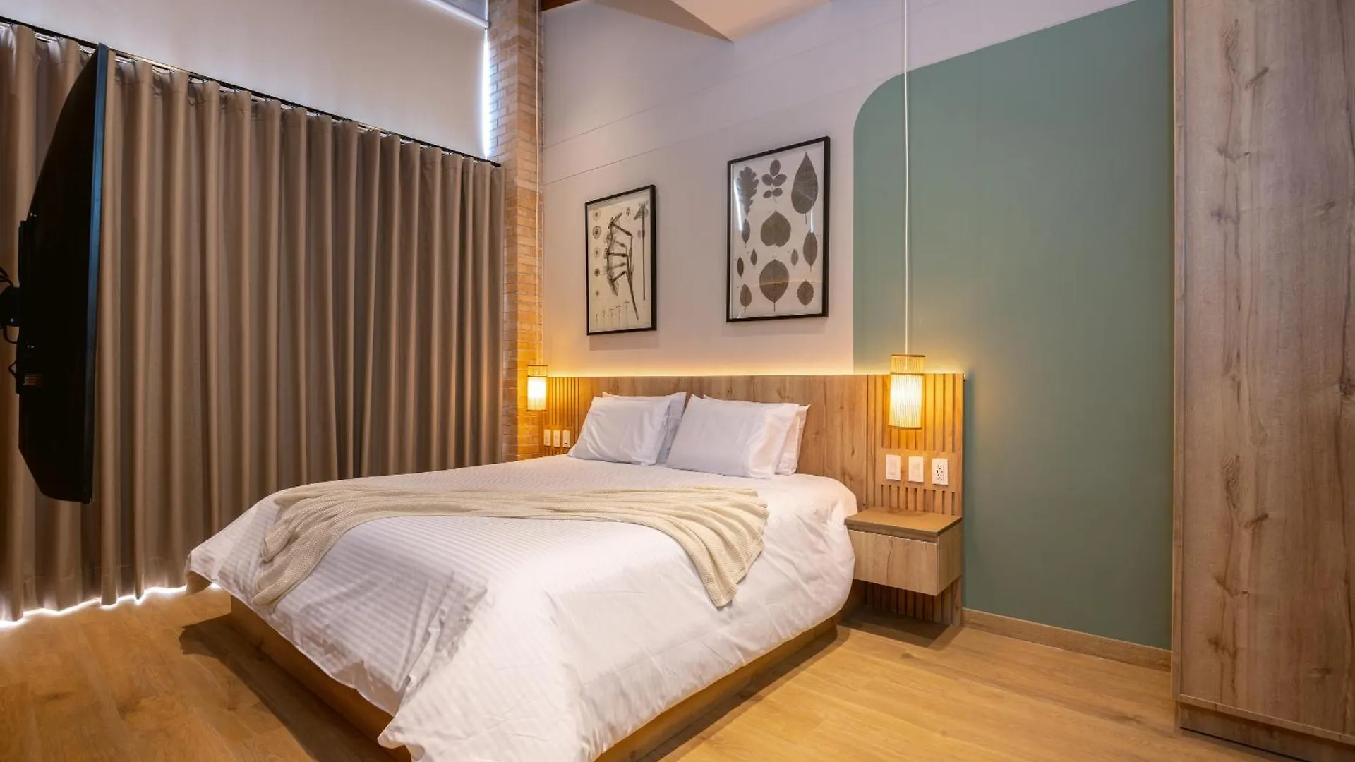 Stratasix Hotel Medellin Aparthotel