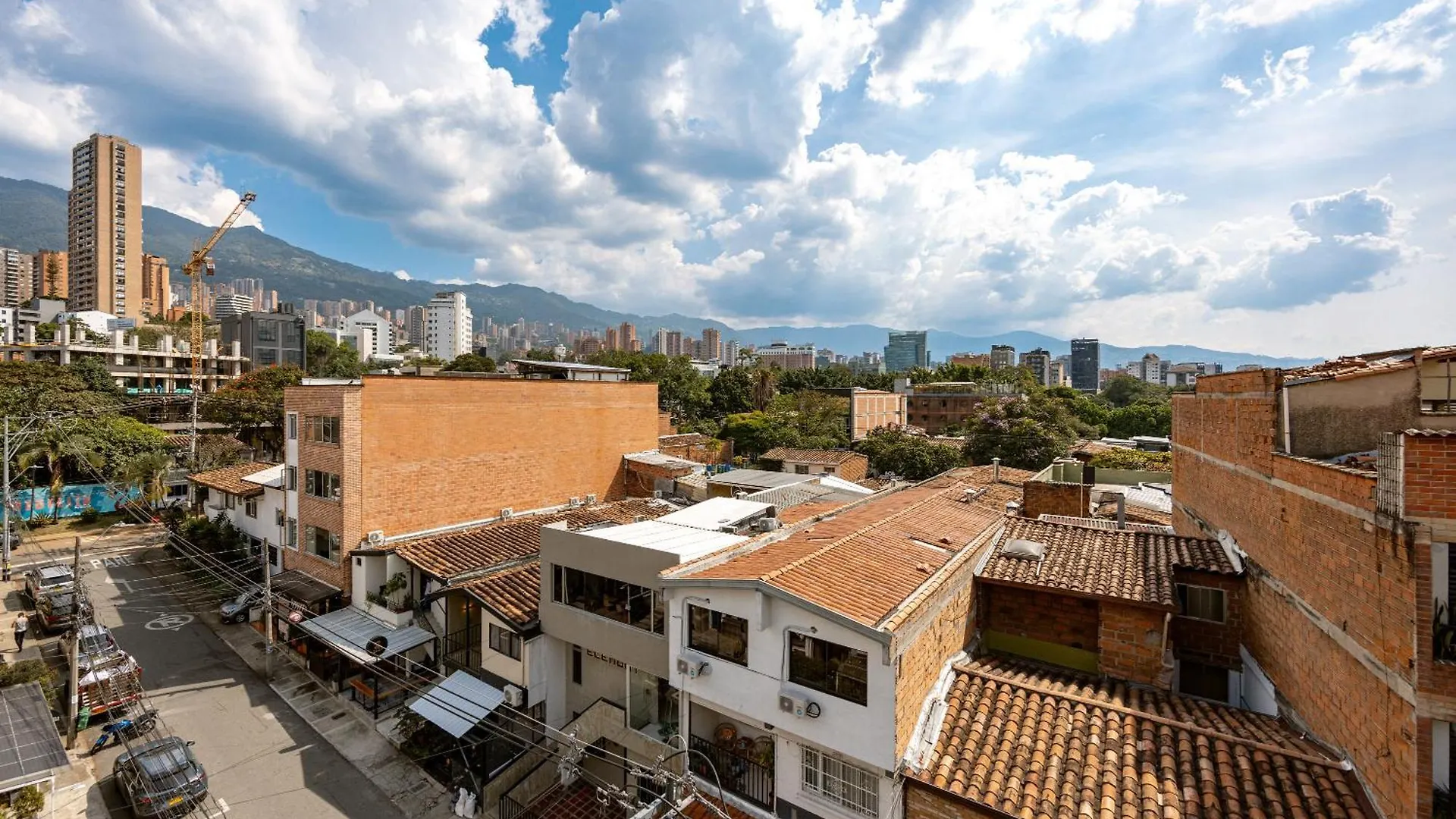 Stratasix Hotel Medellin Aparthotel