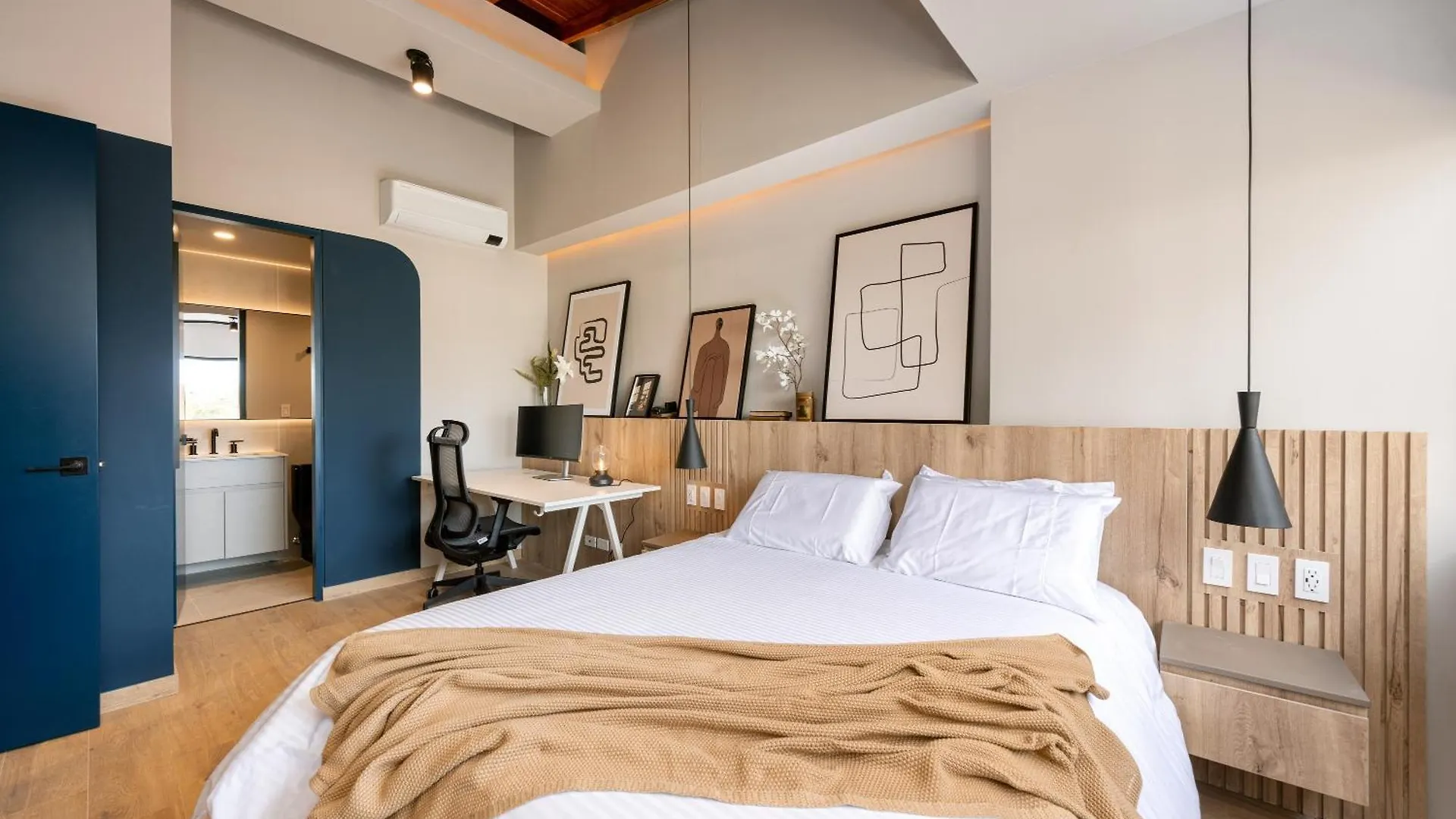 Aparthotel Stratasix Hotel Medellin