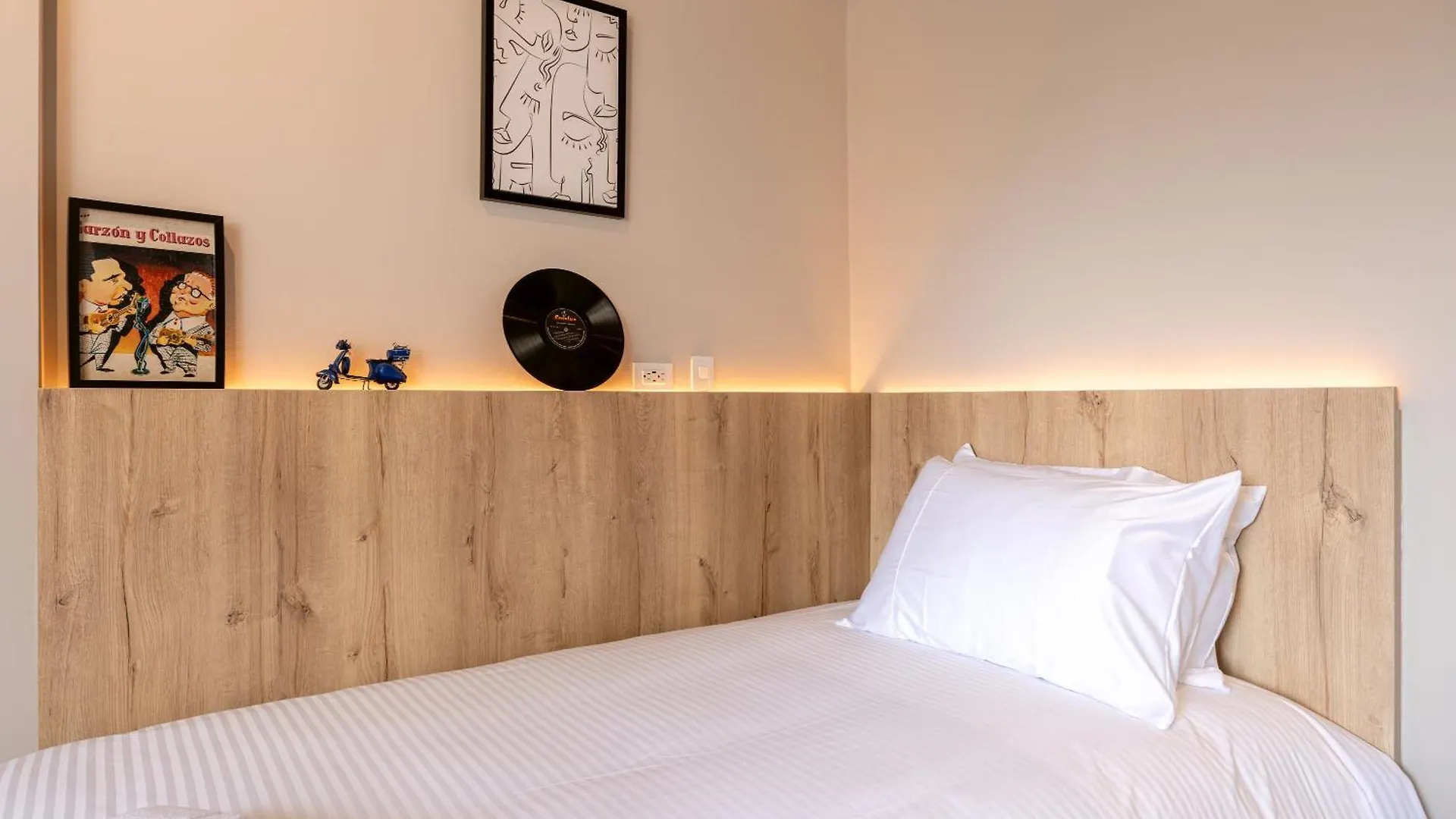 Stratasix Hotel Medellin 0*,  Colombia