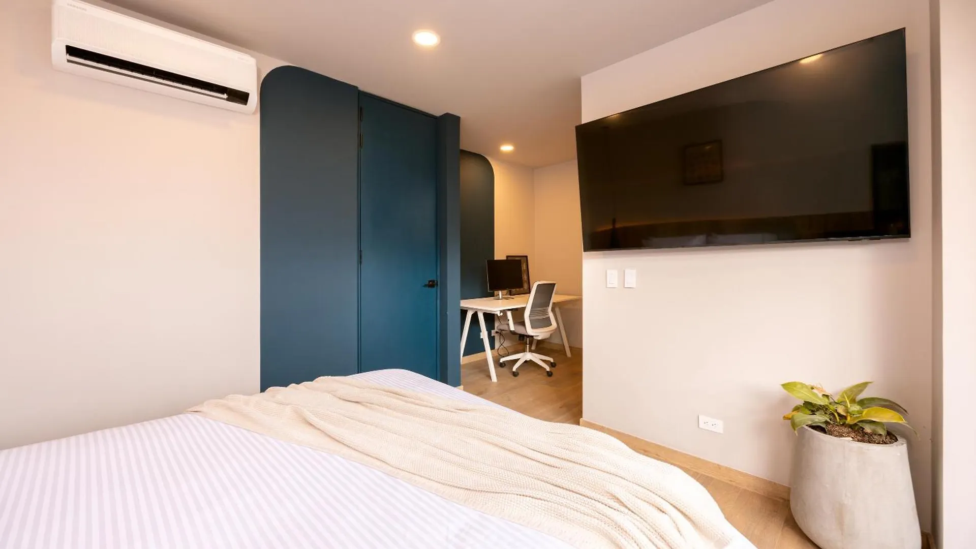 Stratasix Hotel 麦德林 公寓式酒店